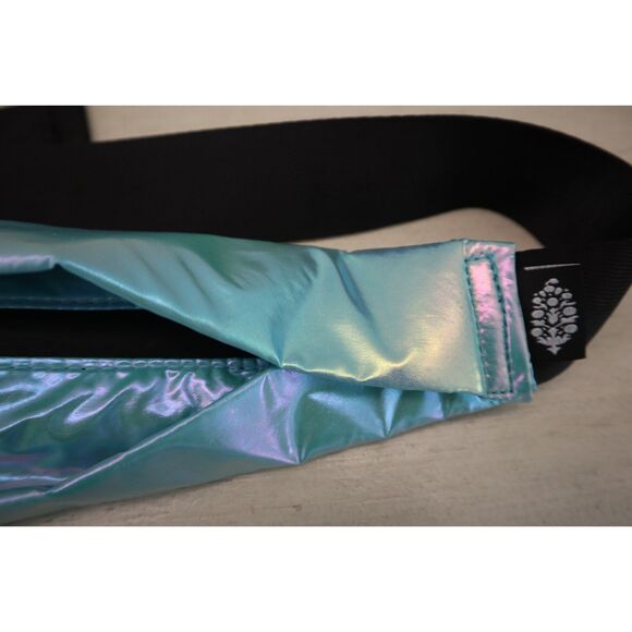 Free People Movement TPCF-713 Women's OS Hawaiian Blue Slim Fold Runner Belt Bag - Picture 4 of 6